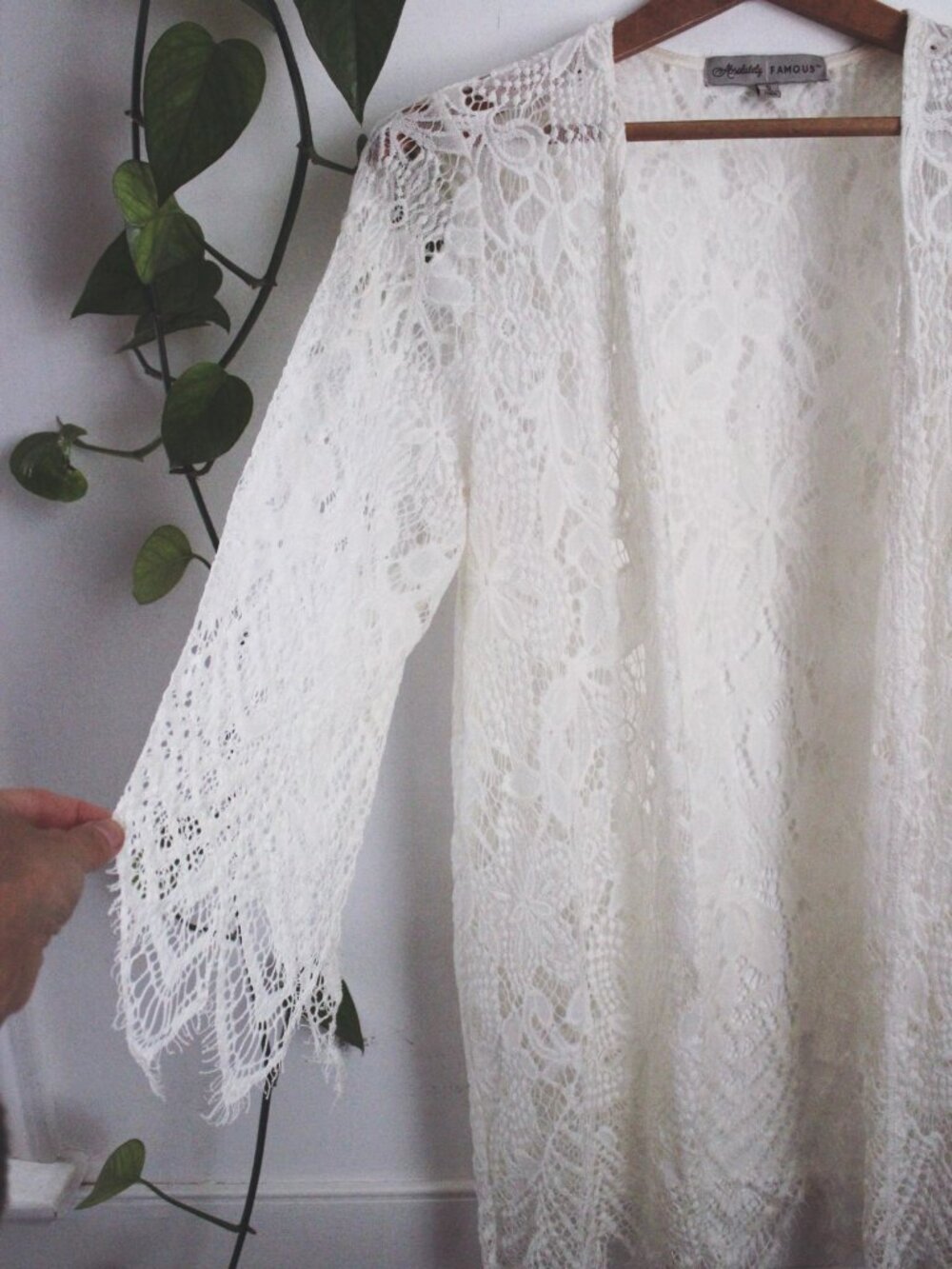 White Lace Kimono Cardigan Open-Front Small Boho Fairy Absolutely Famous - Picture 8 of 8